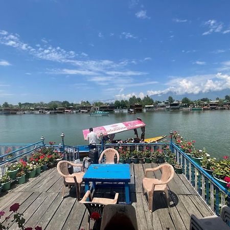 Mossess Group Of Houseboats Hotel Srinagar  Luaran gambar