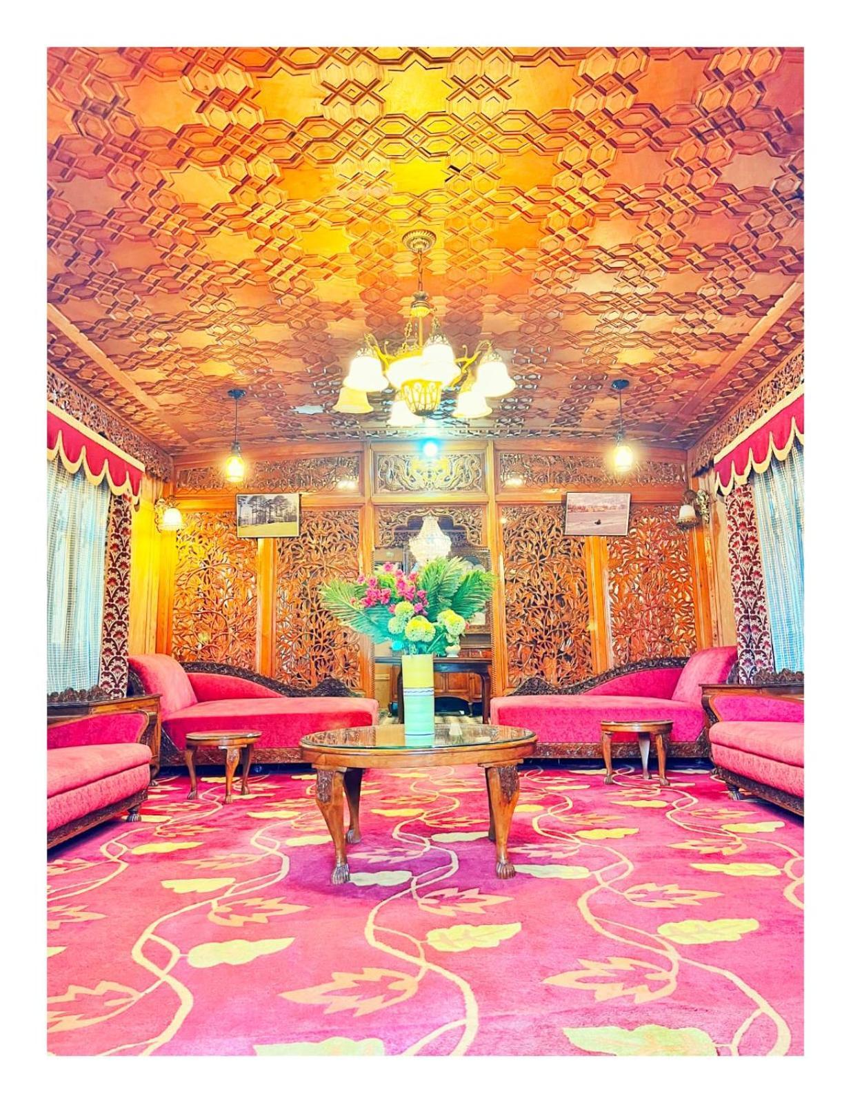 Mossess Group Of Houseboats Hotel Srinagar  Luaran gambar