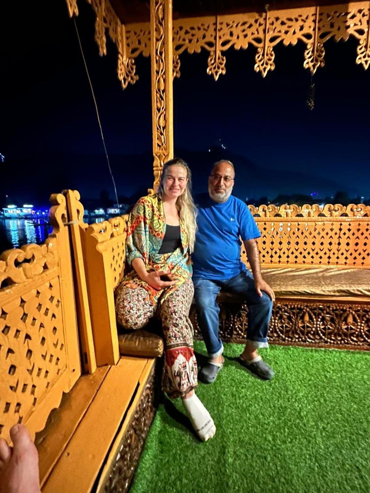 Mossess Group Of Houseboats Hotel Srinagar  Luaran gambar